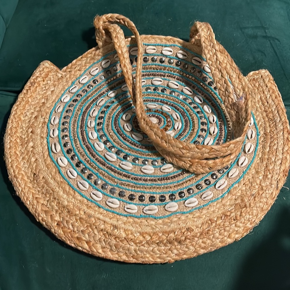 Antik Kraft circular jute beach tote